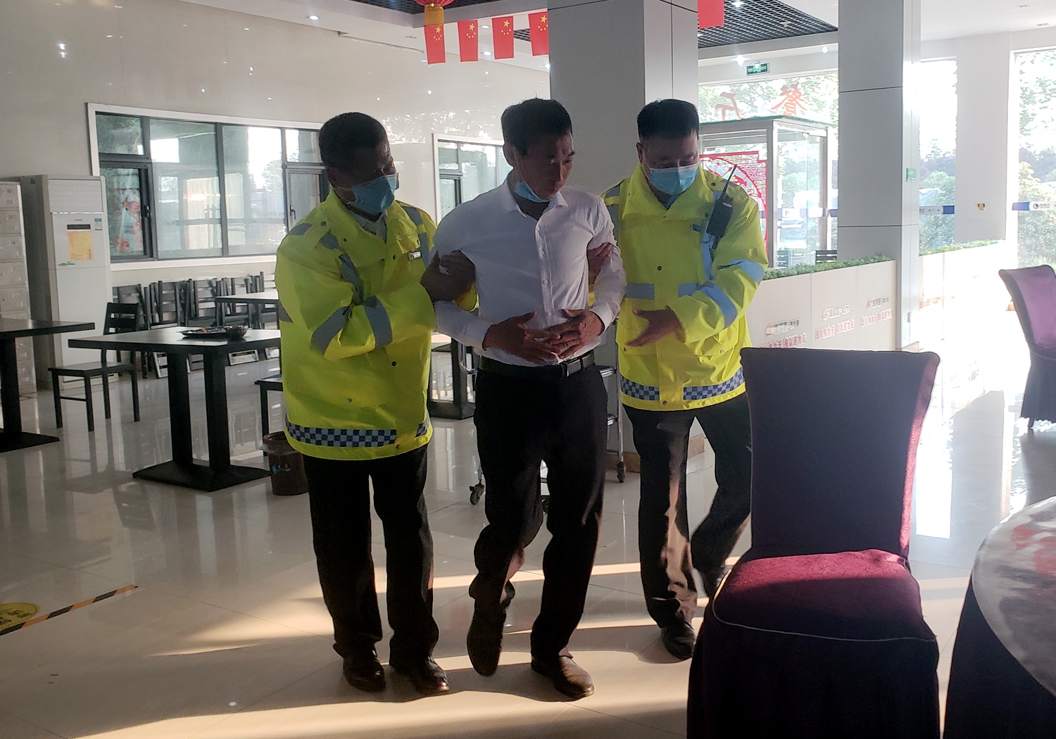 39b773f1601d46b891e6bdf638d28669.jpg 39b773f1601d46b891e6bdf638d28669.jpg