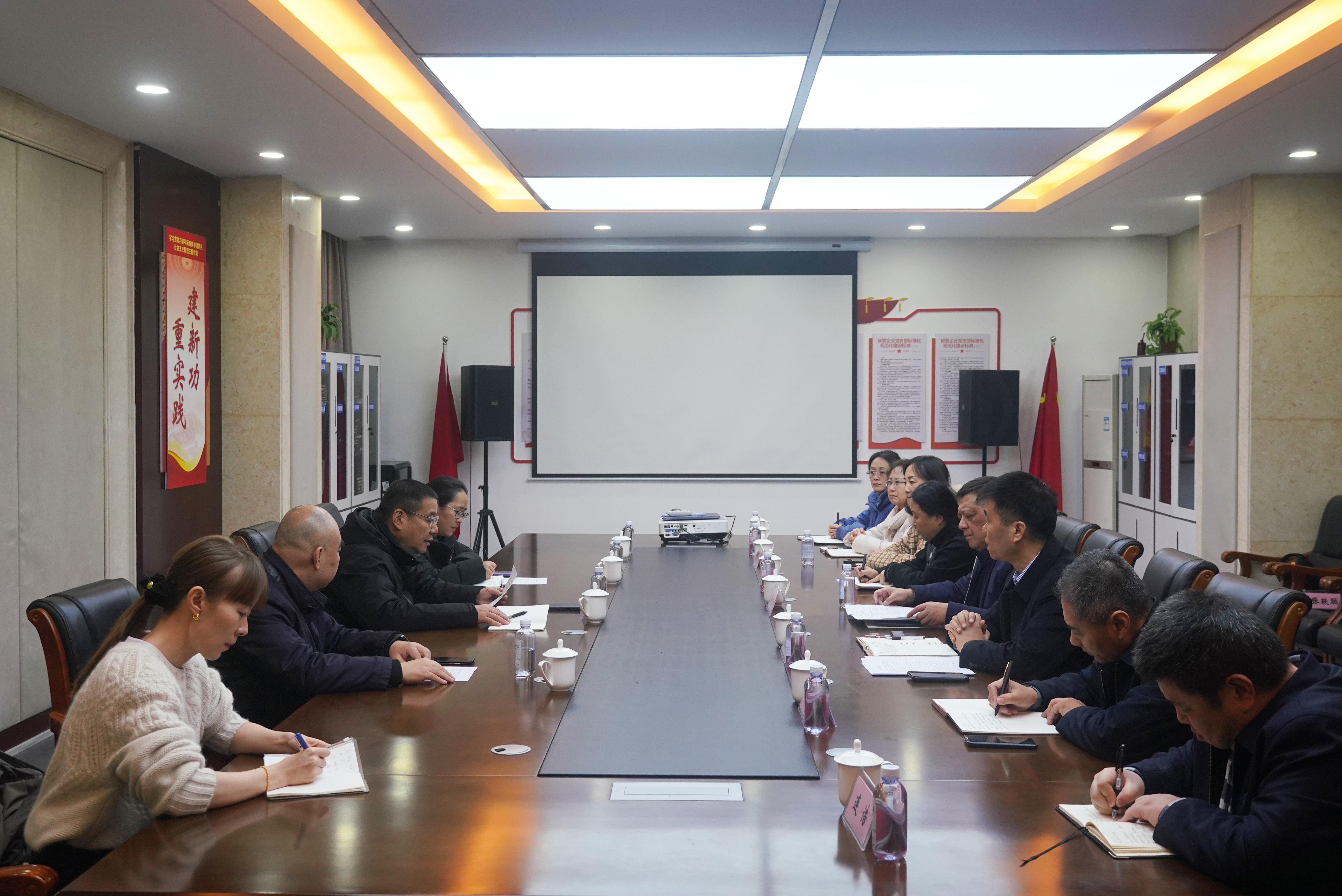 鄭州服務區.jpg 鄭州服務區.jpg